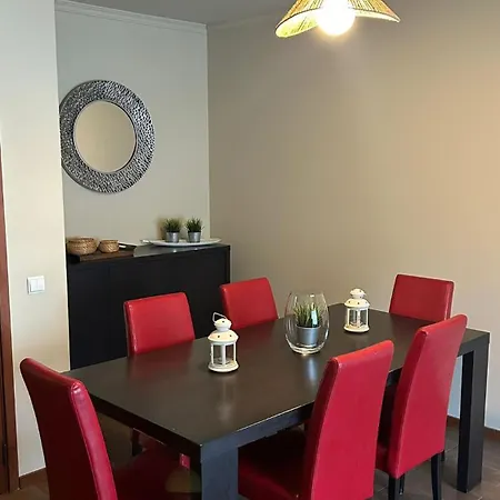 Portico De Malpique アパート *