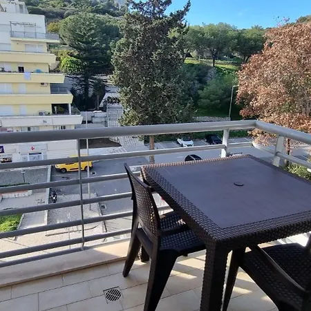 Portico De Malpique アルブフェイラ