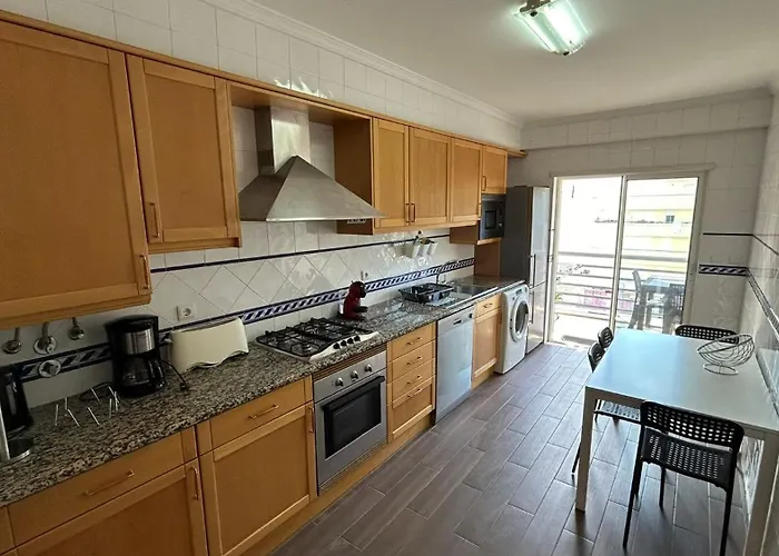 Portico De Malpique דירה